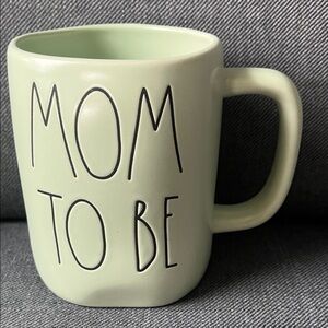 Rae Dunn Mint Green "MOM TO BE" Mug